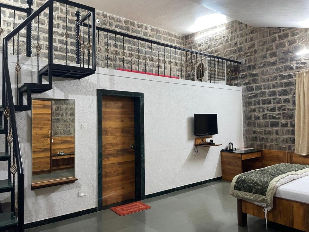 The Green Gate Resort Mulshi Eksteriør bilde