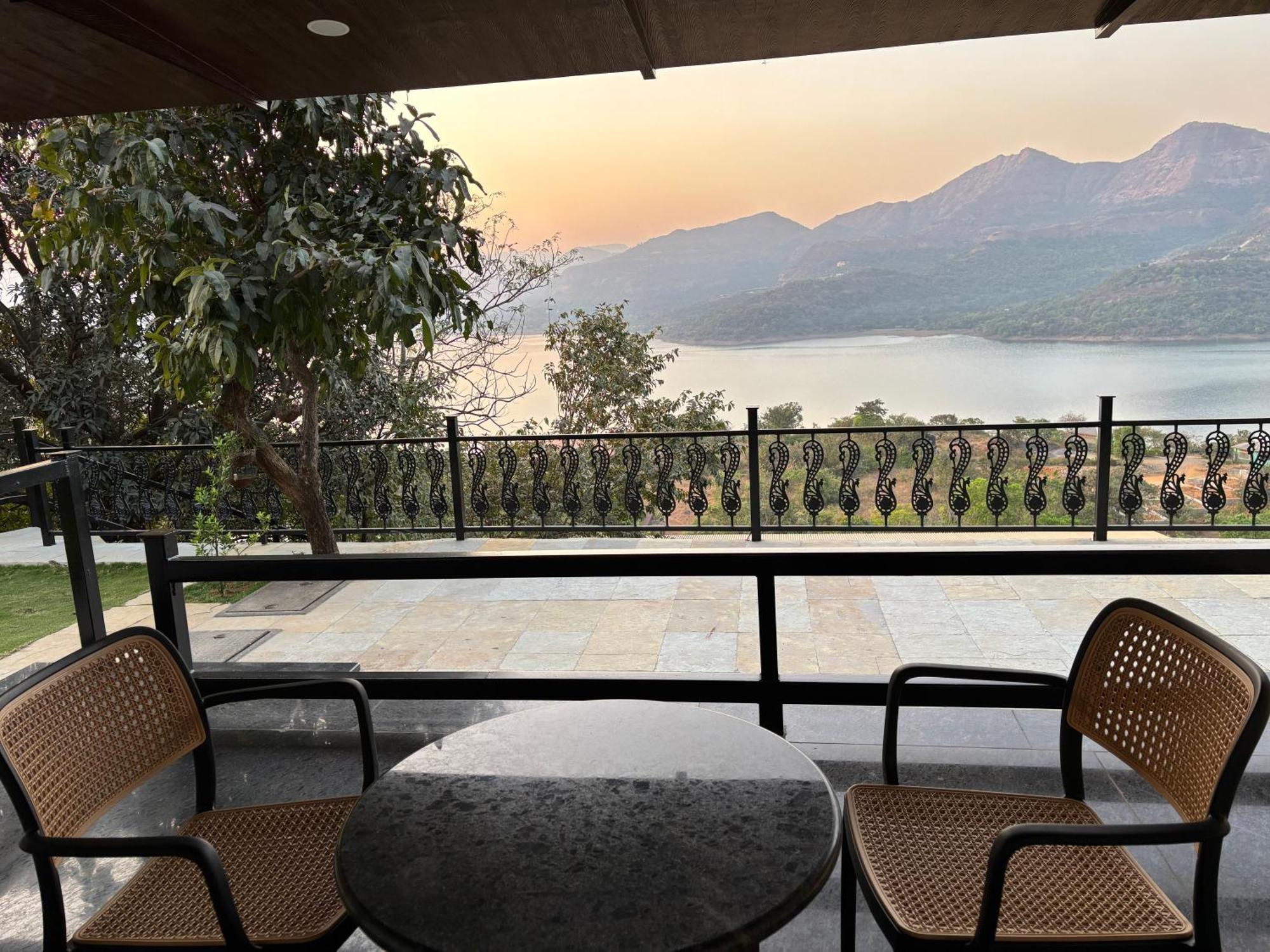 The Green Gate Resort Mulshi Eksteriør bilde