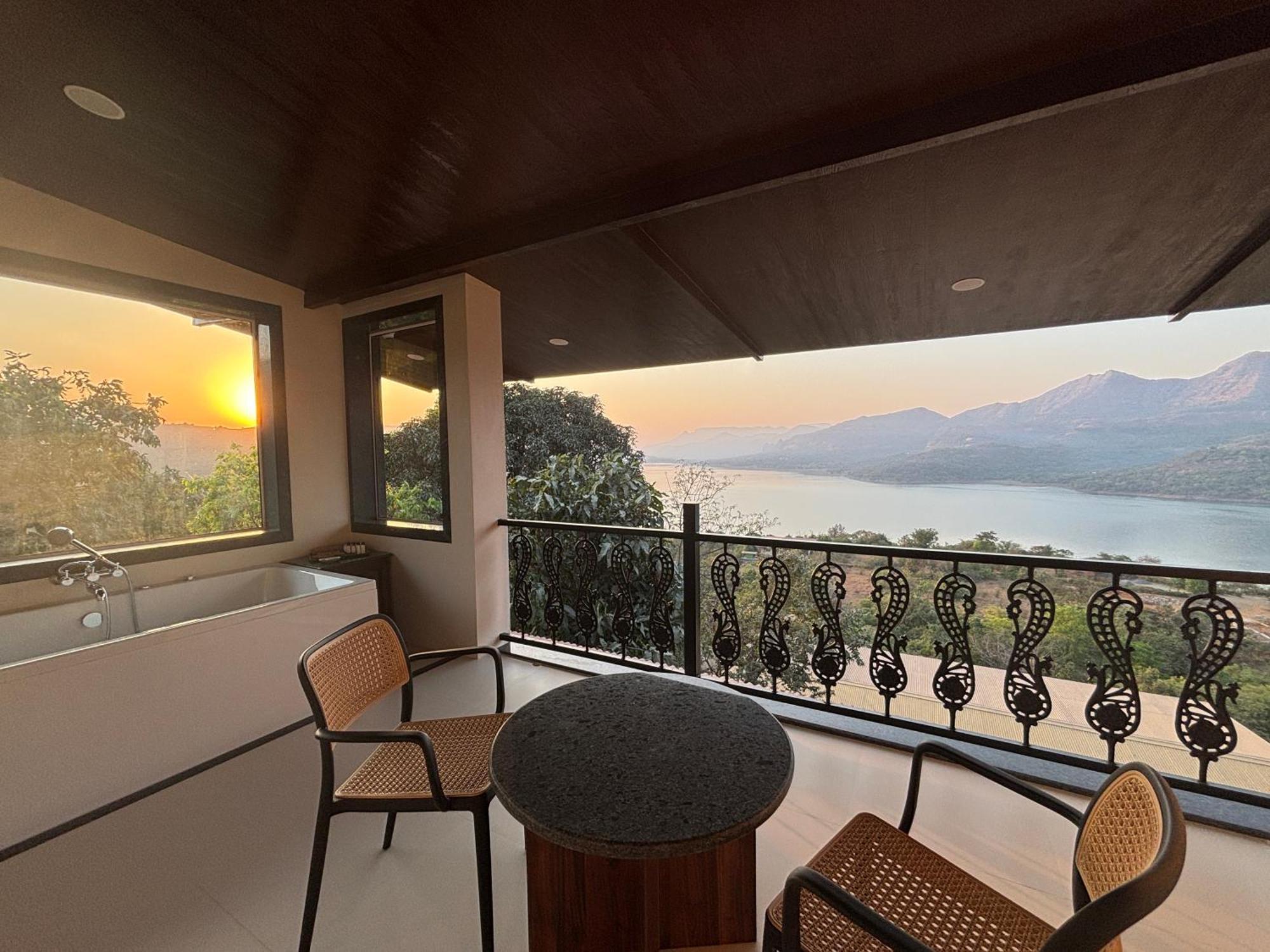 The Green Gate Resort Mulshi Eksteriør bilde